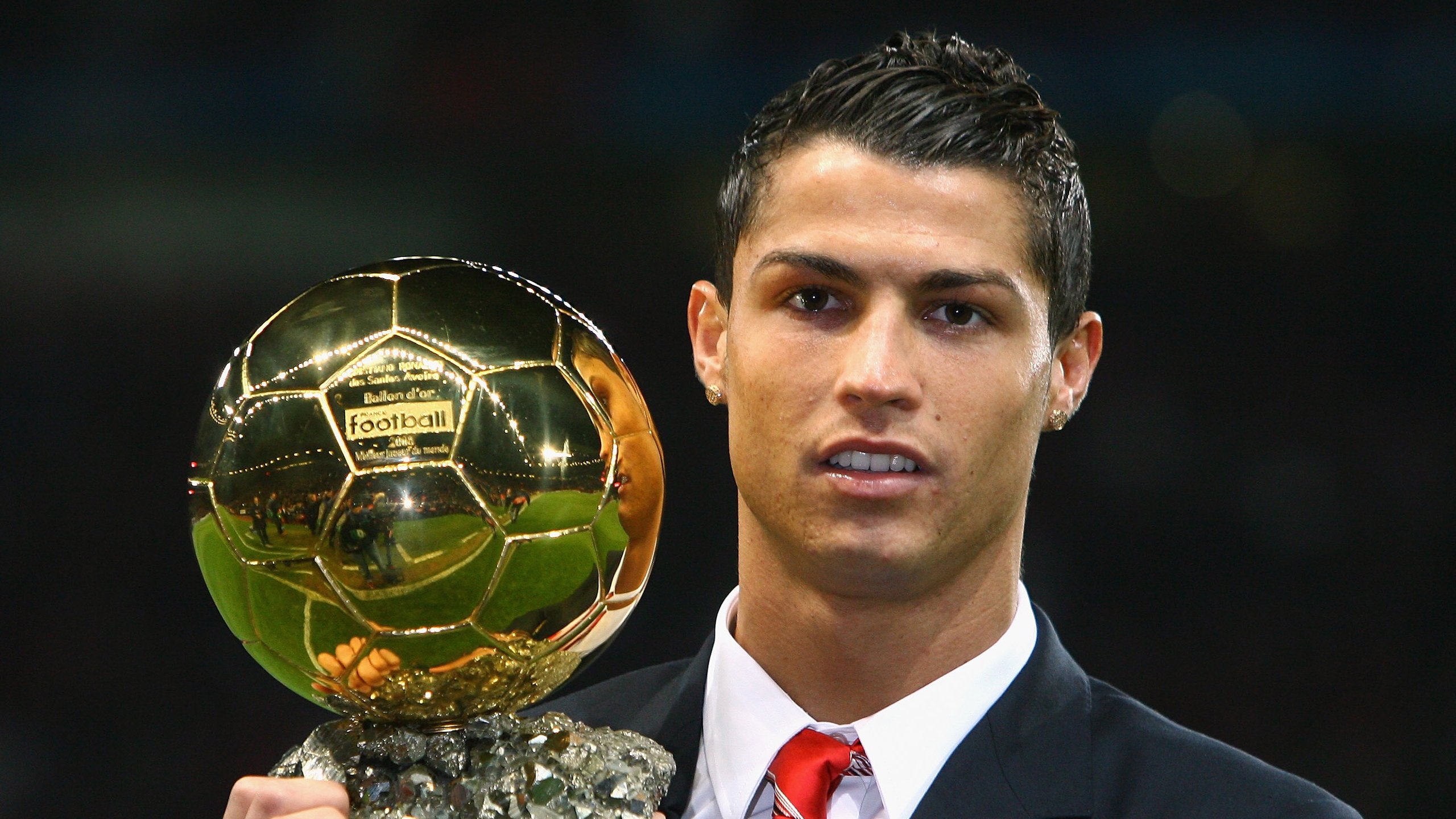 斯通斯关键一击定乾坤，乌拉圭连续得分压制尼日利亚