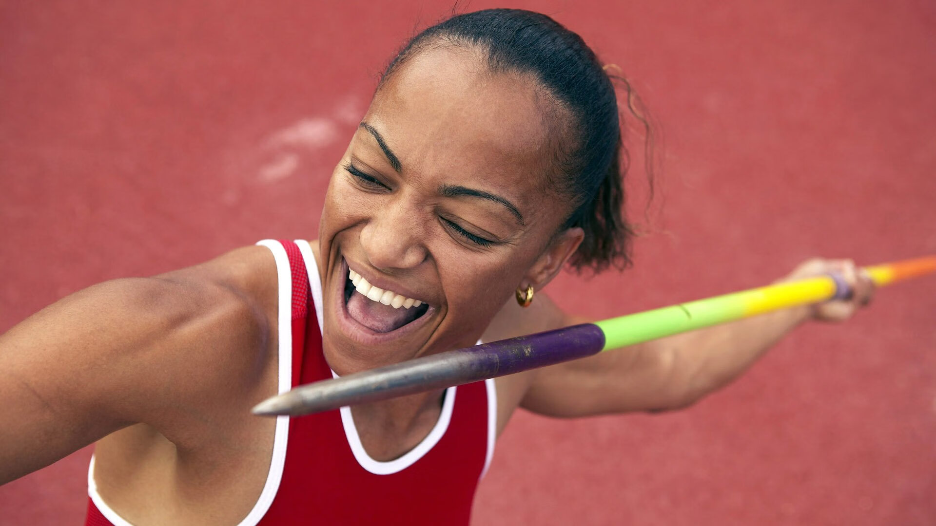 当东方铁骑遇上绿色荣耀，英格拉姆的关键时刻如何重写跨洋对决叙事