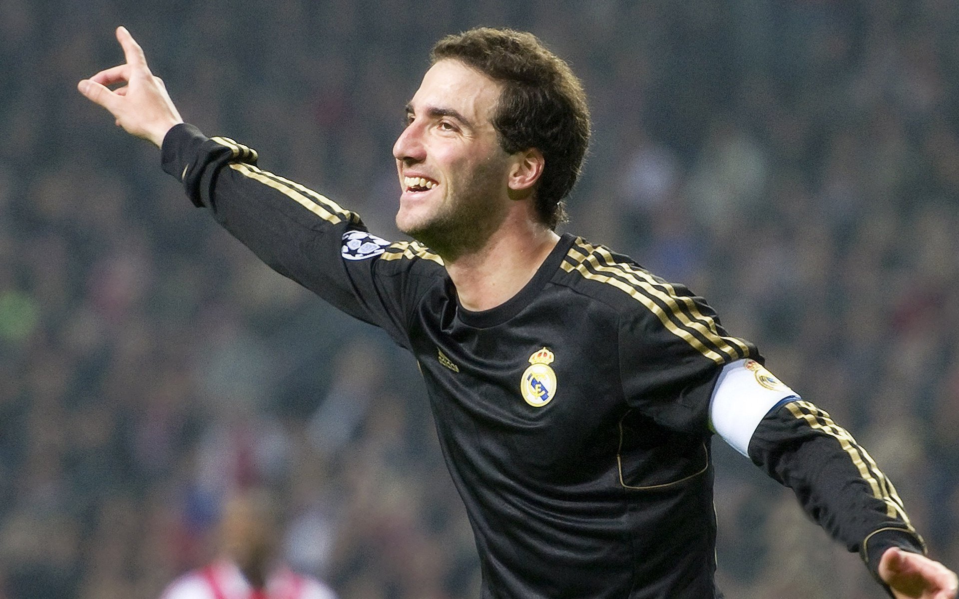 末节封神!德里赫特一夫当关,奥地利战术革命掀翻阿森纳系防线