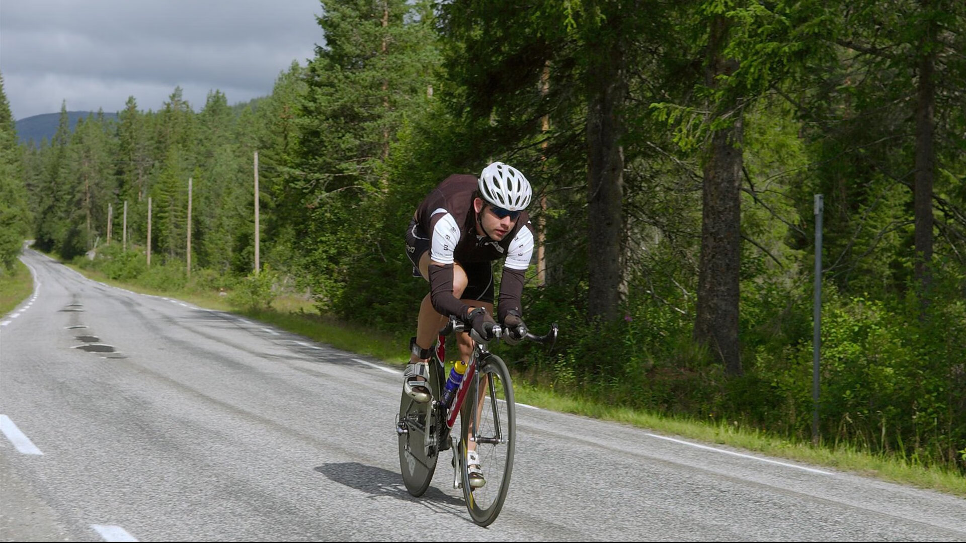 巨星的光芒，照亮唯一的夜晚—当苏亚雷斯在亚特兰大对阵厄瓜多尔时，他定义了何为不可复制